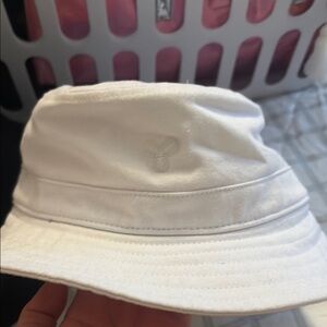 Aritzia White Bucket Hat